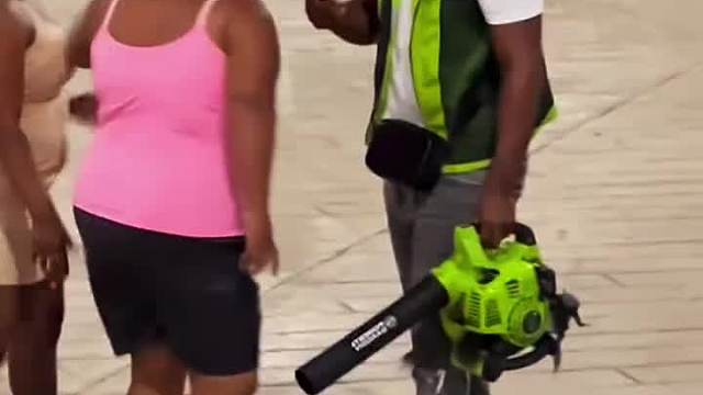 怪！老外恶搞懵到怀疑人生