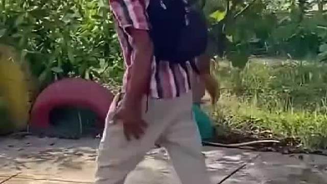 诙谐老外恶搞笑到笑出鹅叫