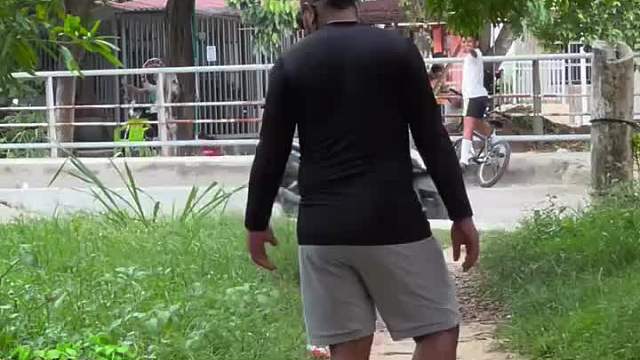 上头！老外恶搞笑到笑到发癫