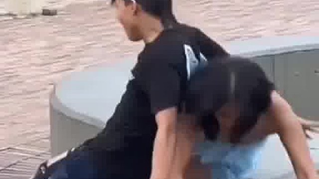 老外笑到神经末梢乱