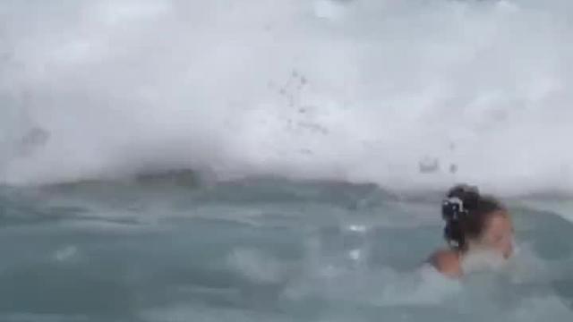 老外笑到生物钟颠倒