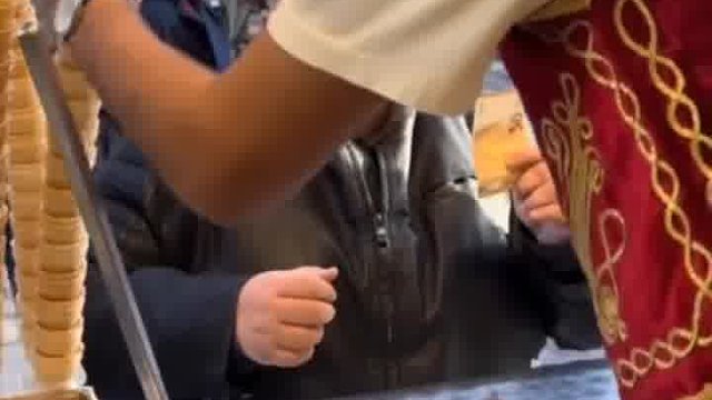 笑到内分泌紊乱