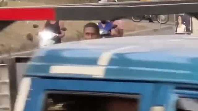 老外笑到循环系统乱