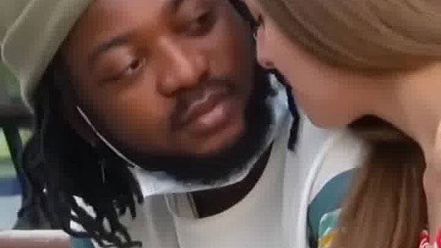 整蛊笑到神经分化紊乱