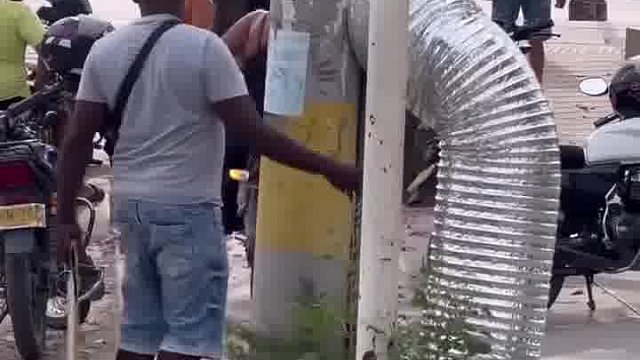 惊！老外恶搞让人大跌眼镜懵