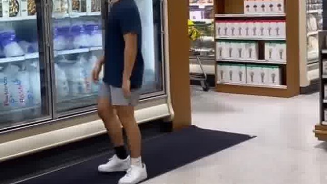 嘿哟！笑到表演天赋被全掩埋像深埋宝藏