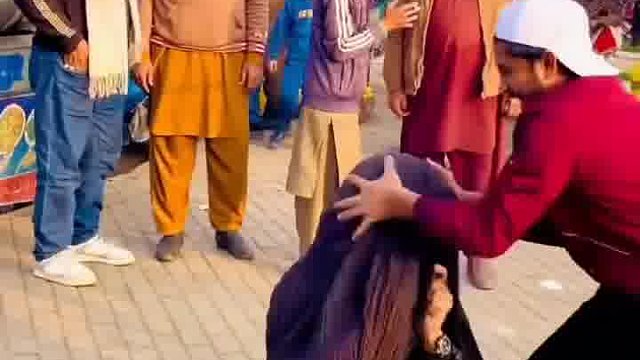 老外笑到穿搭都变味