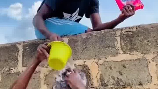 嗷呜！笑到审美观念扭曲变形像抽象画