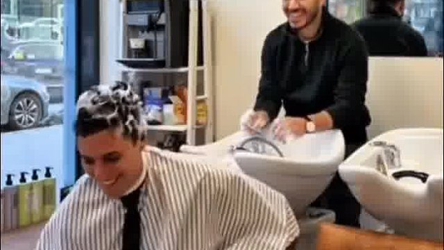 呜哇！笑到杂技技巧差到极点像搞笑小丑