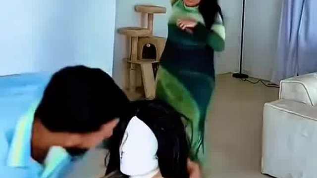 呜哇！笑到理论全作废