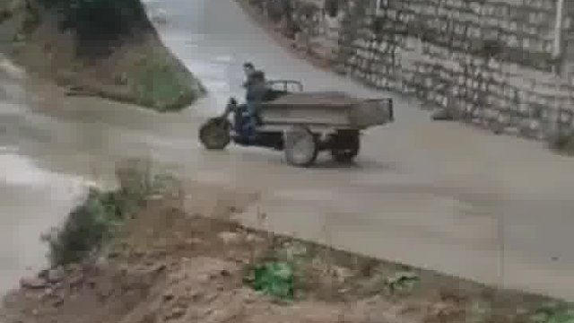 整蛊笑到地理方位迷