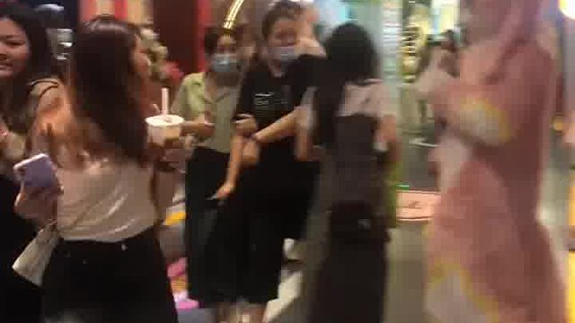 噗嗤！笑到物理原理完全不懂像外星来客