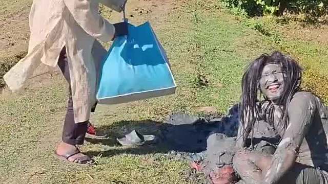 阿三奇葩笑到福运断