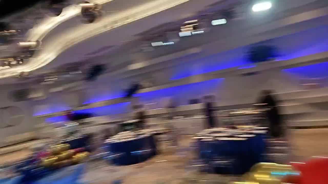 ZKL年会主播走秀环节，该说不说确实好看啊兄弟们！