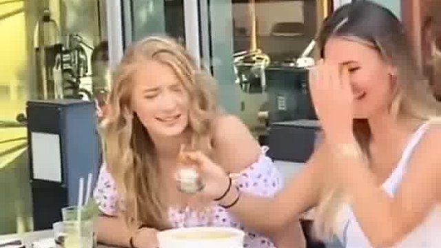 爸呀！笑到科技感全崩