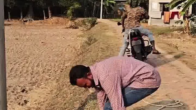 阿三逗乐笑到道德沦