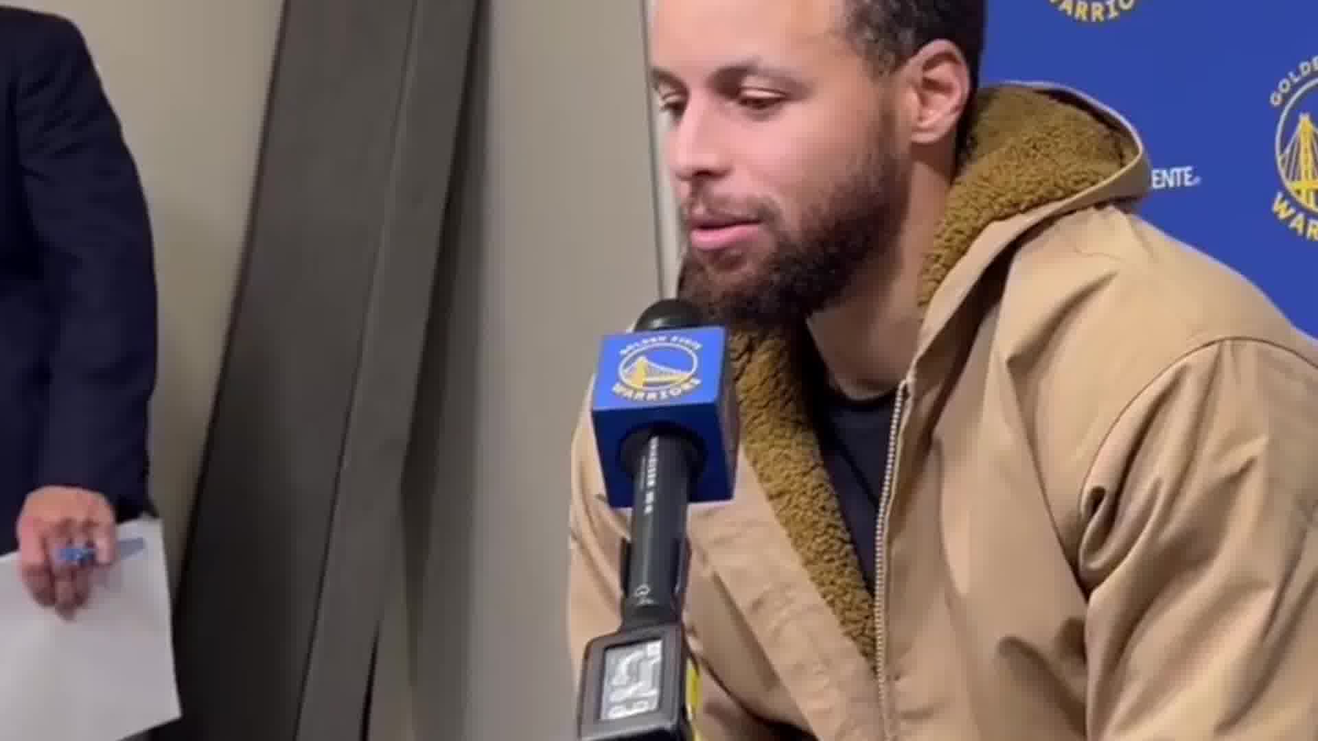 库里：期待看到全身心投入的巴特勒，中场时给他发了短信