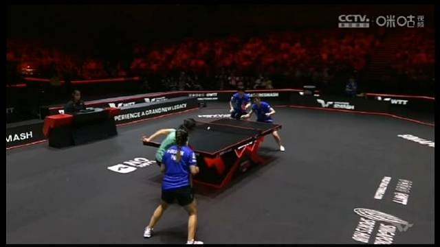 王曼昱的晃推直线太帅了！WTT新加坡大满贯女双1/4决赛，王曼昱/蒯曼0封泰国组合，晋级4强比分：1