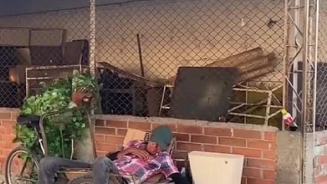 绝了 老外玩得太有创意