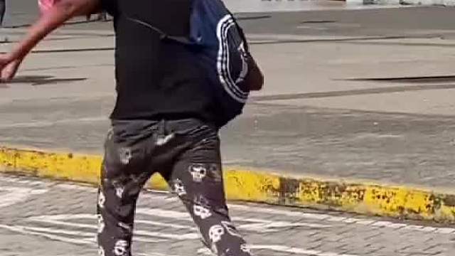 笑不活了 老外新奇玩法来袭