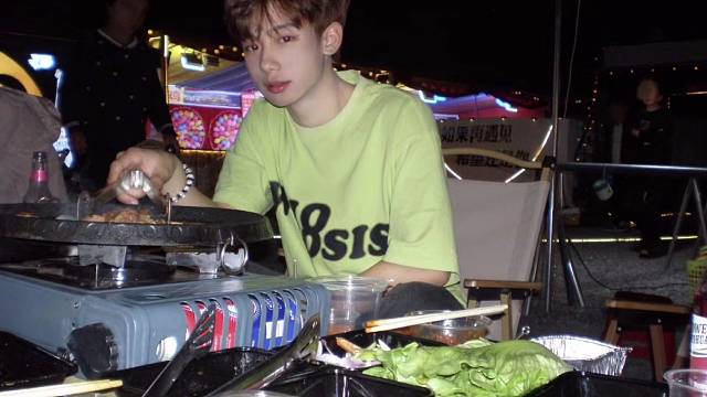 #可以给我发点消息吗 我不想回但想看