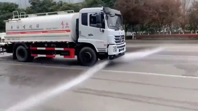 路人小姐姐：不喜勿喷