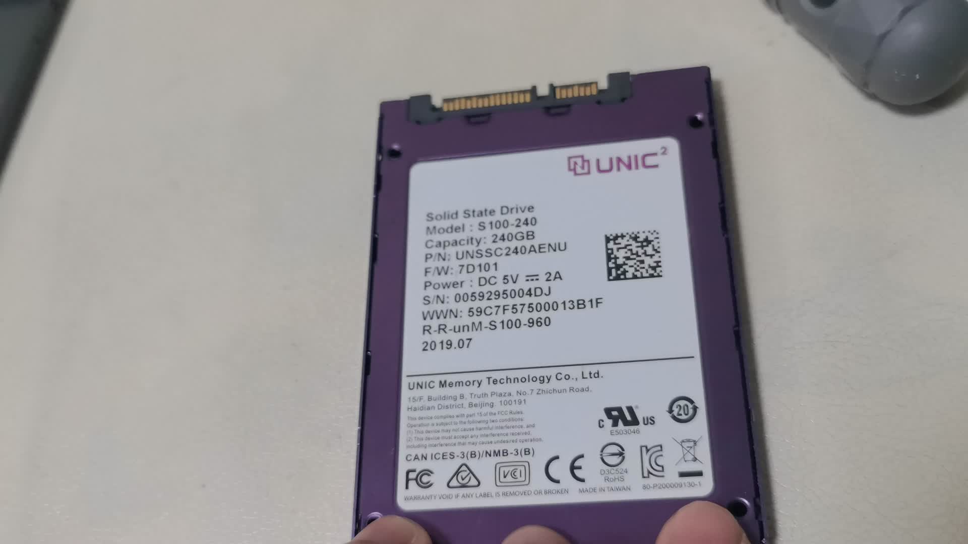 58包邮的紫光存储UNIC S100 240G固态开箱(PS3111紫光自封片)