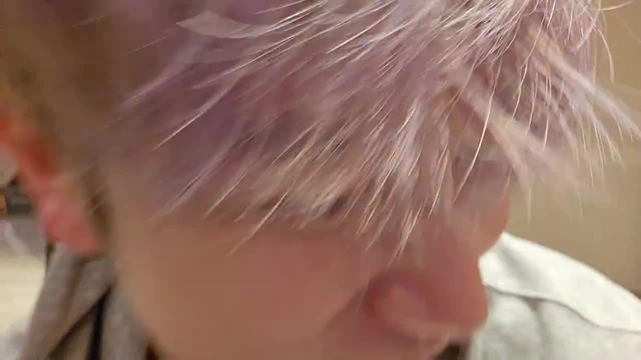 【童锦程】过年搁家一天吃四顿，一天我能胖两斤