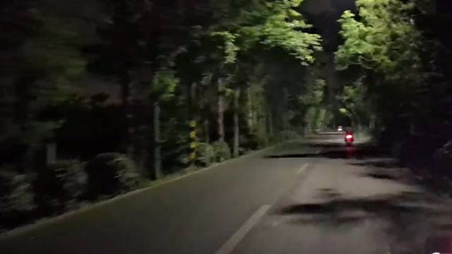 夜里的风还是那么凉