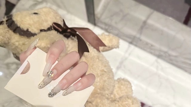 宝宝卡哇伊公主祝大家情人节快乐