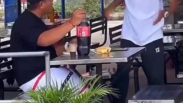 奇葩老外，搞怪玩法笑到嗨