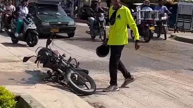 老外玩法，笑到岔气笑到笑到笑到傻哇