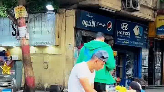 老外搞怪，笑到跺脚笑到嗨哟