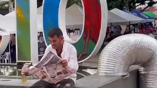 看老外恶搞，笑到岔气