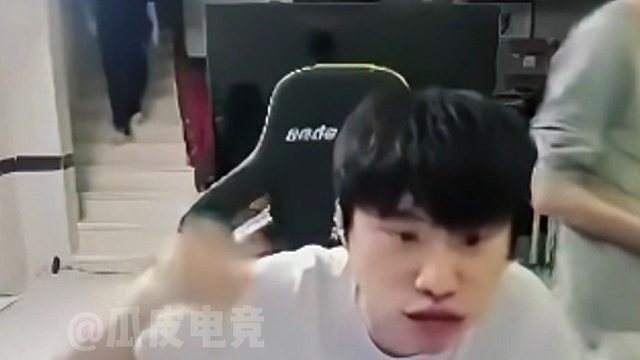 Doinb直播辟谣乐言去BLG试训