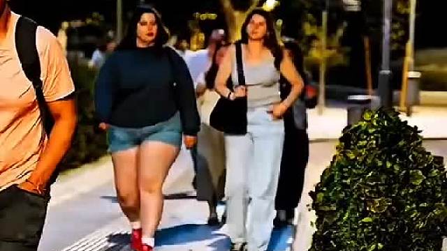 老外恶搞，笑到直不起腰