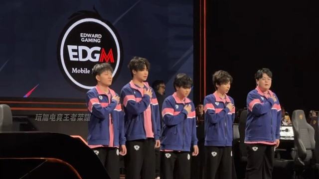 恭喜上海EDGM拿下本场胜利完成春季赛两连胜！沸腾了家人们​​​