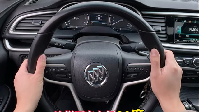 打方向盘的正确姿势，新手朋友来参考一下吧 #汽车知识分享