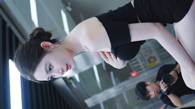 【敏敏】2024广州国际车展 车模 网红外拍花絮 79