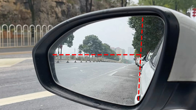 后视镜像我这样调整，视野非常宽阔#调后车镜的方法