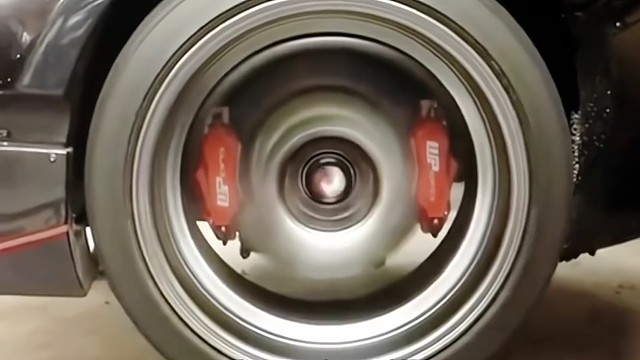 卡钳看着尺寸大，里面刹车可不一定哟！