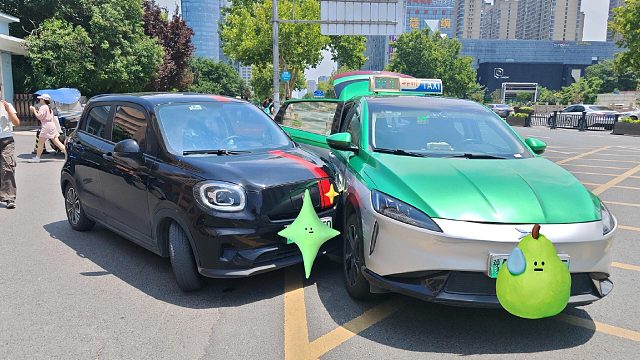 全责撞了出租车，到底需不需要赔偿误工费，很多车主都做错了