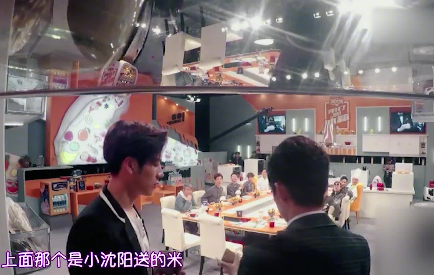 谢娜的人缘为什么那么好，参观完她家里的冰箱，终于知道答案了！