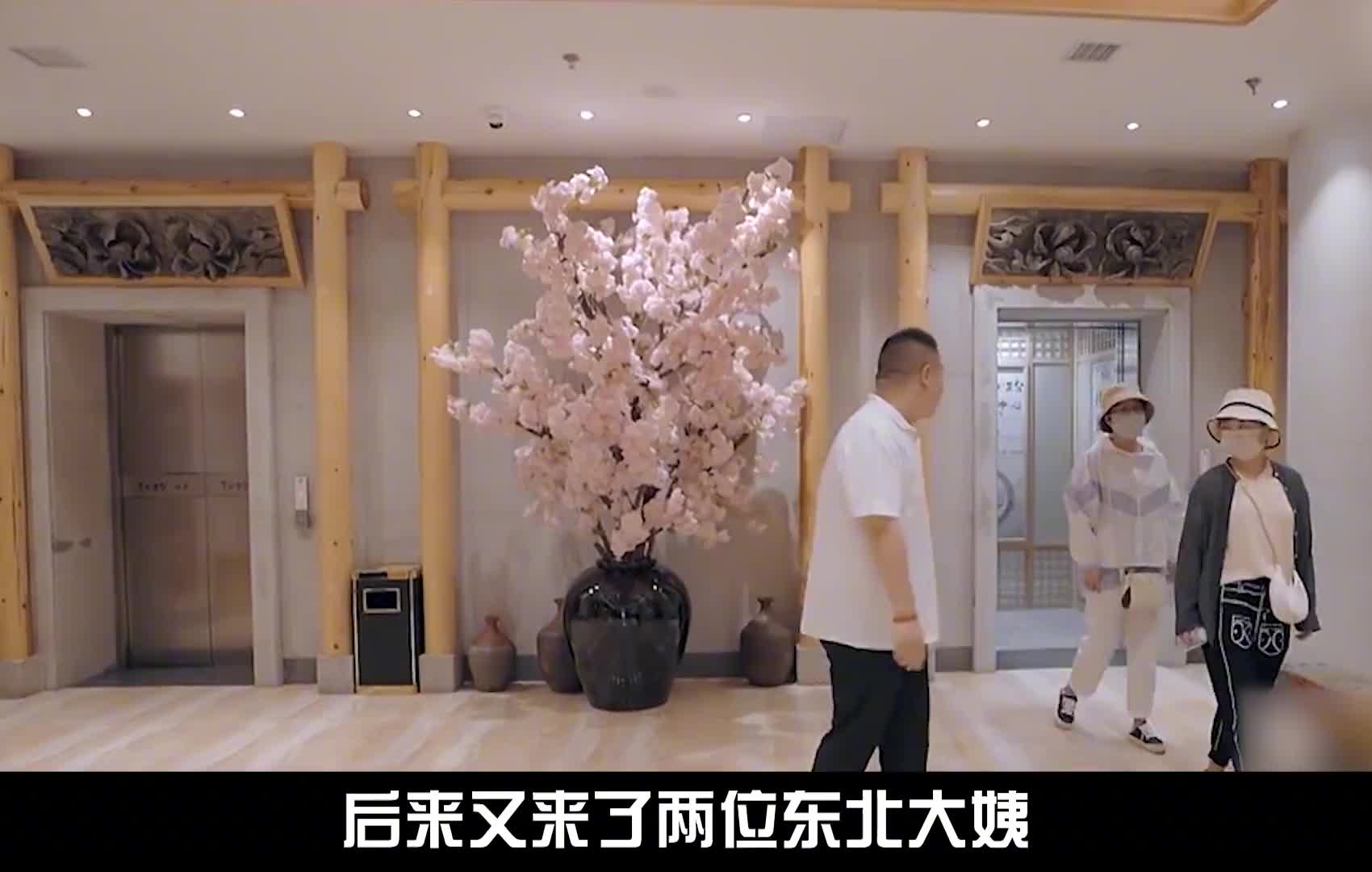 听到岳云鹏在节目中毫不隐晦说能挣钱，才知道明星之间差距有多大