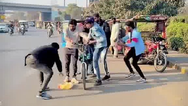 我服了呀哇！老外玩法太逗趣啦