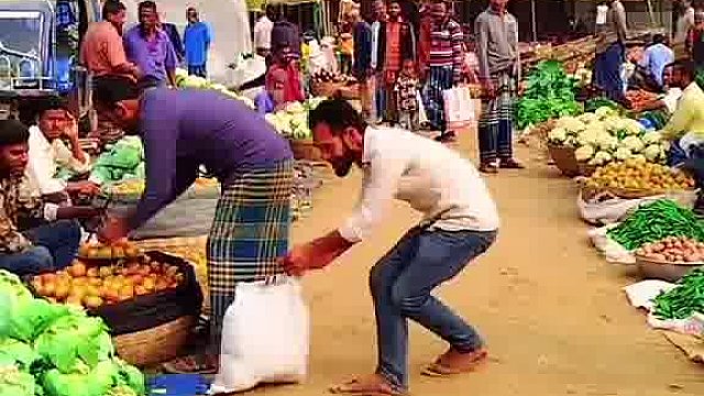 瞅瞅！老外玩出啥怪招啦