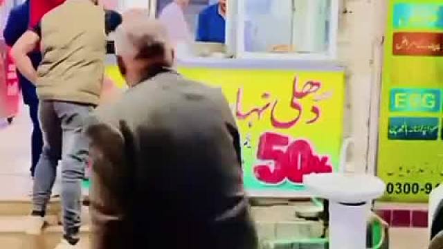 别拦我，老外玩出新天地