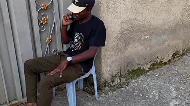 笑出猪叫！老外搞怪新玩法