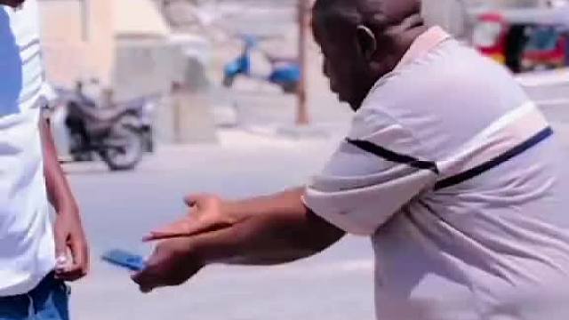 万万没想到，老外玩出圈外