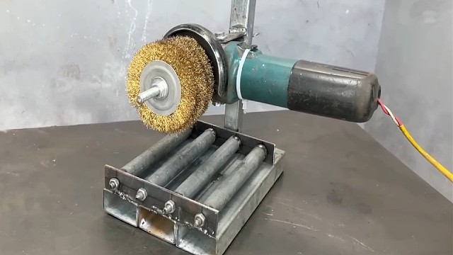 创意利用方管这样搭配角磨机，匠心制作打磨除锈神器的巧妙方式